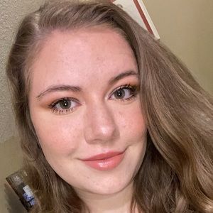 Meet your Posher, Etta